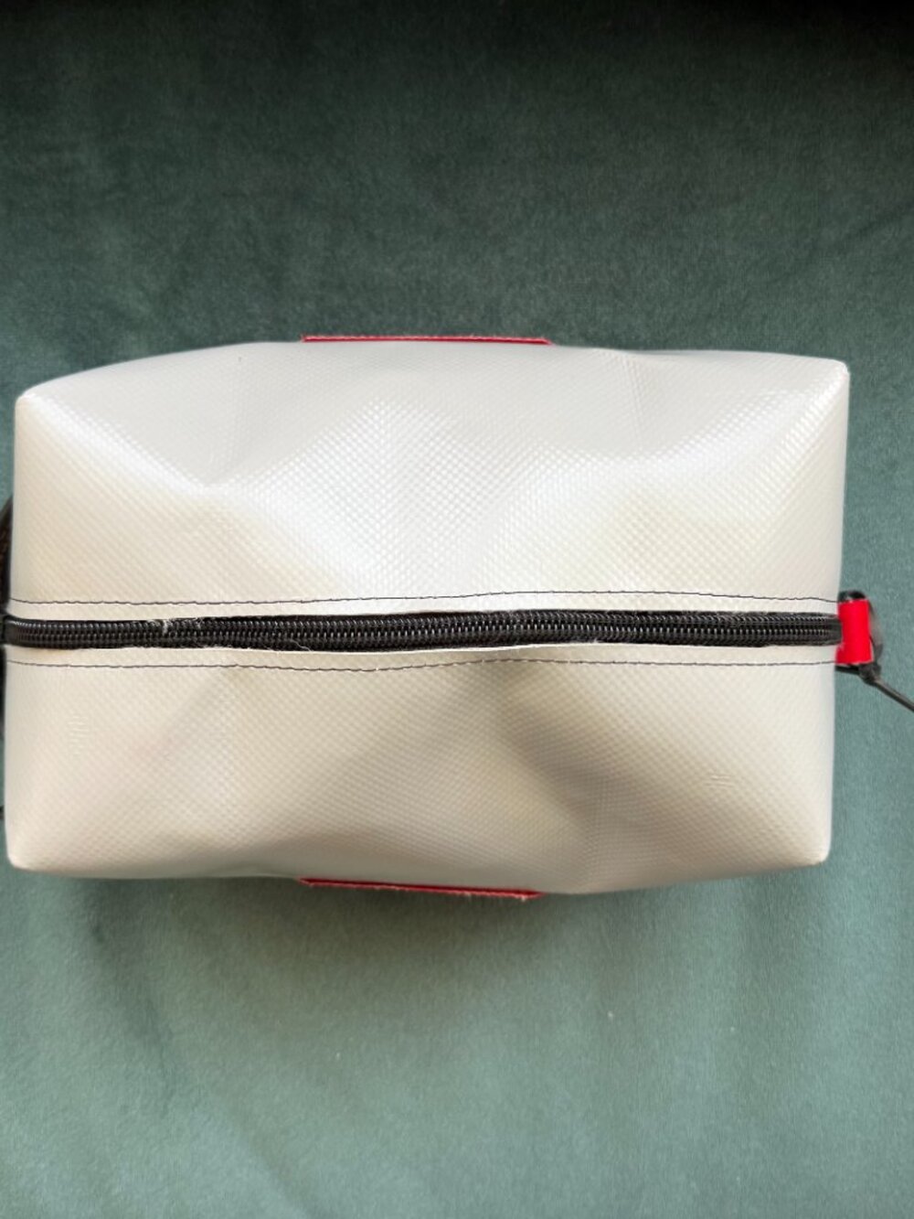 FREITAG Practical Toiletry Bag Dopp Kit Gray and Red Travel Case - Picture 5 of 9